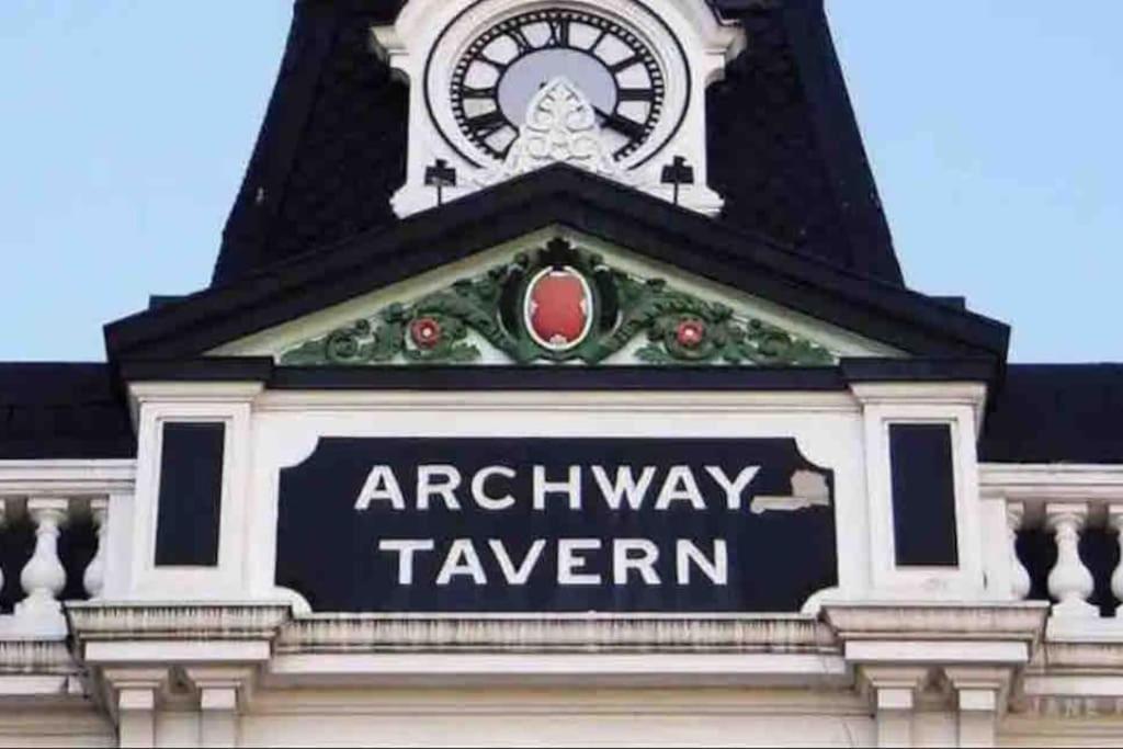 Archway Station Studios Лондон Экстерьер фото
